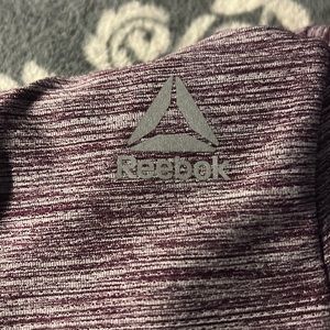 Brandnew Reebok athletic training, hoodie lightweight moisture, management